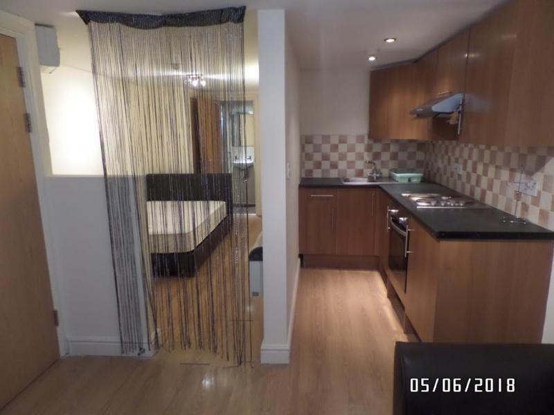 1 bed property in Broadway, Cardiff